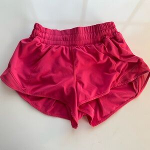Lululemon Pink Hottie Hot short 2.5